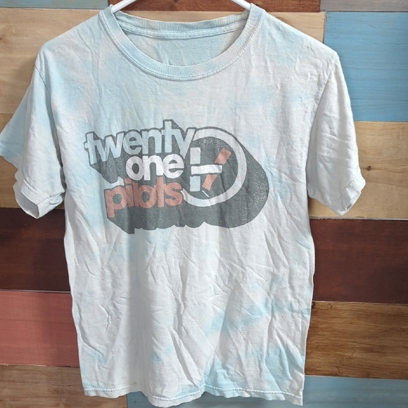Twenty One Pilots Graphic T-Shirt - Picture 1 of 2